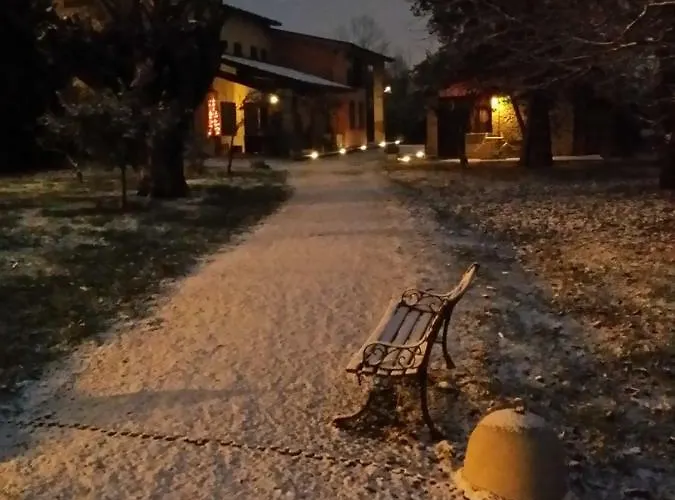 R&b Albero Cavo Panzió Parma